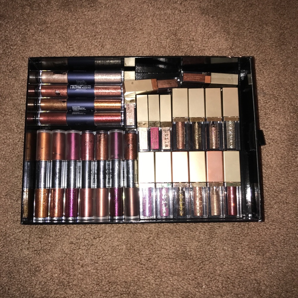 Stila Magnificent Metals and Touch n Sol